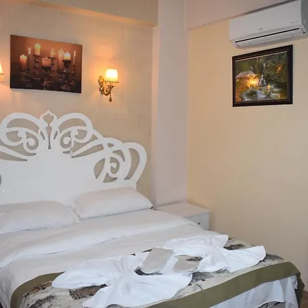 Economy hotel Mini House